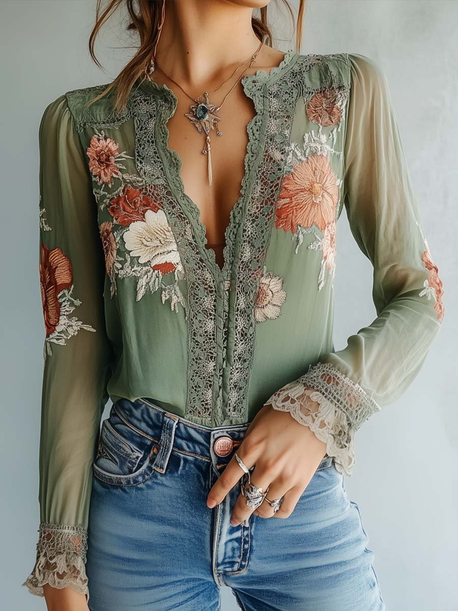 Sienna | Lace Trim Floral Blouse